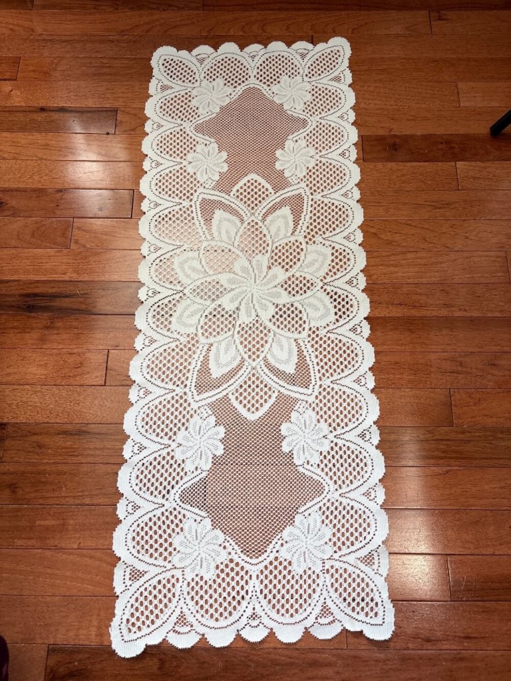Elegant White Lace Table Runner Floral Rectangular Design 15"x40" Home Decor - Picture 5 of 10